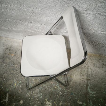 Des chaises pliantes vintage Charme rustique et design industriel | PSD