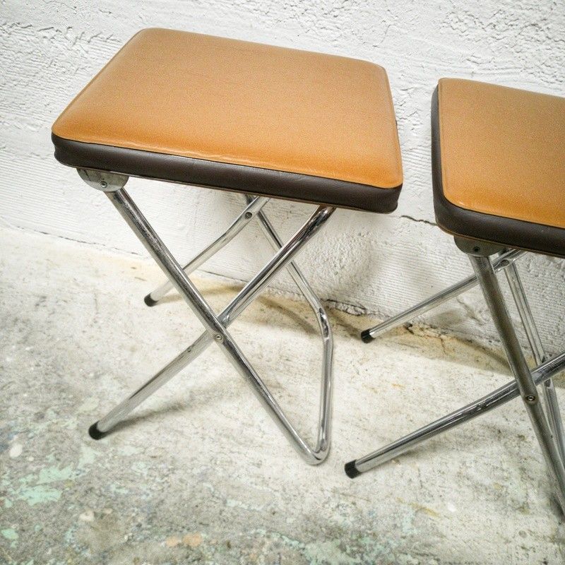 Tabouret Pliant En Bois Marron Brillant - Banquette WC Ou Multi-usage - Occasion Excellent état