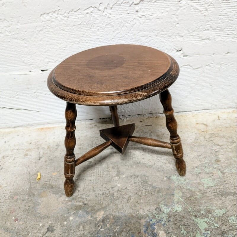 TABOURET TRIPODE ANCIEN en bois massif