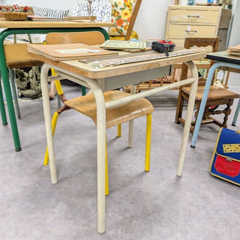 Bureau d'écolier | L'Atelier Imparfait
