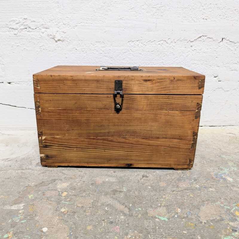 Ancien Coffre en Bois | L'Atelier Imparfait