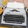 Machine à écrire ERIKA modèle 173 | L'Atelier Imparfait