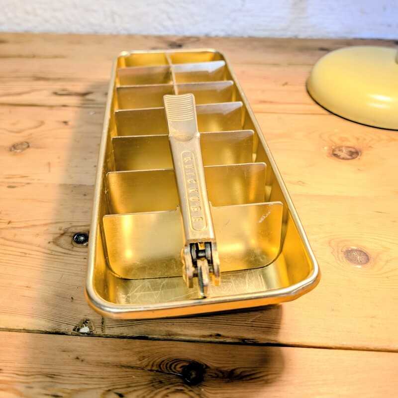 Bac à Glaçons Frigidaire | L'Atelier Imparfait