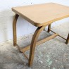 Ancienne table bureau d'enfant en bois courbé | L'Atelier Imparfait