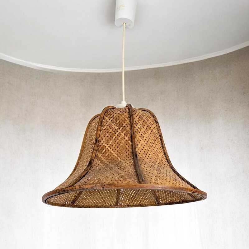 Suspension cloche vintage en rotin tressé | l'Atelier Imparfait