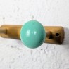 Porte-manteau mural vintage bois 2 boules colorées | L'Atelier Imparfait