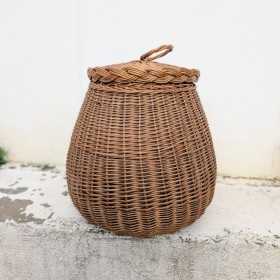 Panier en osier ventre...