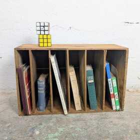 Casier en Bois Brut Vintage