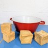 Bassine émaillée rouge | l'Atelier Imparfait