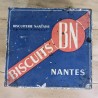 Boîte métal ancienne Biscuits BN Nantes vintage | l'Atelier Imparfait
