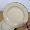 5 assiettes en grès beige - Tulowice Poland | L'Atelier Imparfait 5 assiettes en grès beige - Tulowice Poland | L'Atelier Imparfait