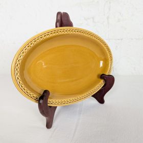 Ravier en céramique jaune...
