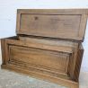 Coffre ancien bois sculpté panneaux moulurés | l'Atelier Imparfait