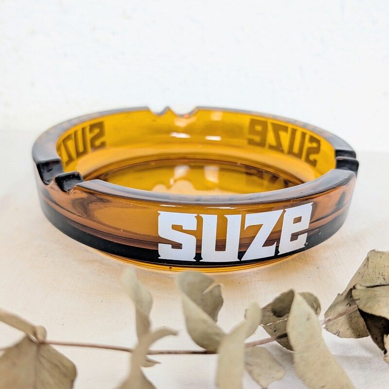 Cendrier publicitaire Suze verre ambré vintage | l'Atelier Imparfait