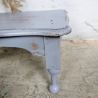 Repose-pied ancien bois peint gris vintage | L'Atelier Imparfait Repose-pied ancien bois peint gris vintage | L'Atelier Imparfait