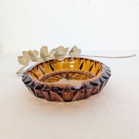 Cendrier en verre ambré...