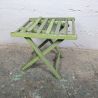 Chaise pliante enfant vintage bois vert patiné | L'Atelier Imparfait Chaise pliante enfant vintage bois vert patiné | L'Atelier Imparfait