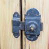 Buffet bas ancien en pin, 2 portes et 2 tiroirs | L'Atelier Imparfait