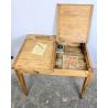 Bureau d'écolier ancien en bois massif, plateau relevable