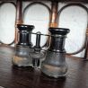 Jumelles de Théâtre anciennes en laiton et cuir | L'Atelier Imparfait Jumelles de Théâtre anciennes en laiton et cuir | L'Atelier Imparfait