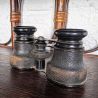 Jumelles de Théâtre anciennes en laiton et cuir | L'Atelier Imparfait Jumelles de Théâtre anciennes en laiton et cuir | L'Atelier Imparfait