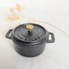Mini cocotte Staub fonte noire – bouton laiton | L'Atelier Imparfait Mini cocotte Staub fonte noire – bouton laiton | L'Atelier Imparfait