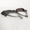Paire d'éperons anciens en métal et cuir noir | l'Atelier Imparfait Paire d'éperons anciens en métal et cuir noir | l'Atelier Imparfait