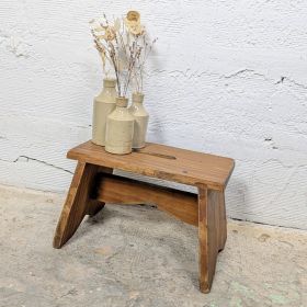 Petit banc repose-pieds en...