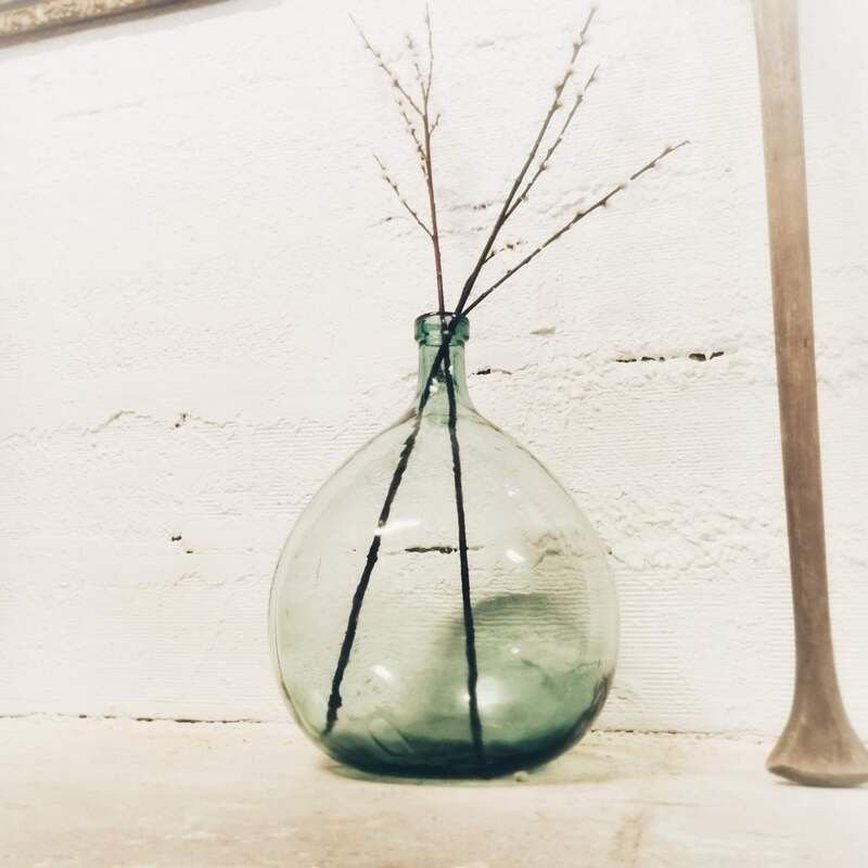 Dame Jeanne verte en verre moulé | L'Atelier Imparfait